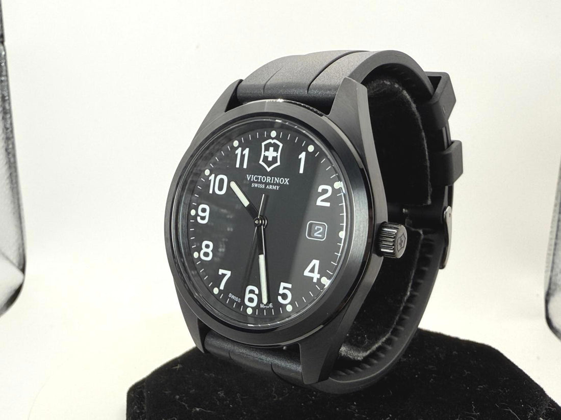 Victorinox Swiss Army Black Dial Quartz Watch Like New w/ Box & Manual 40mm